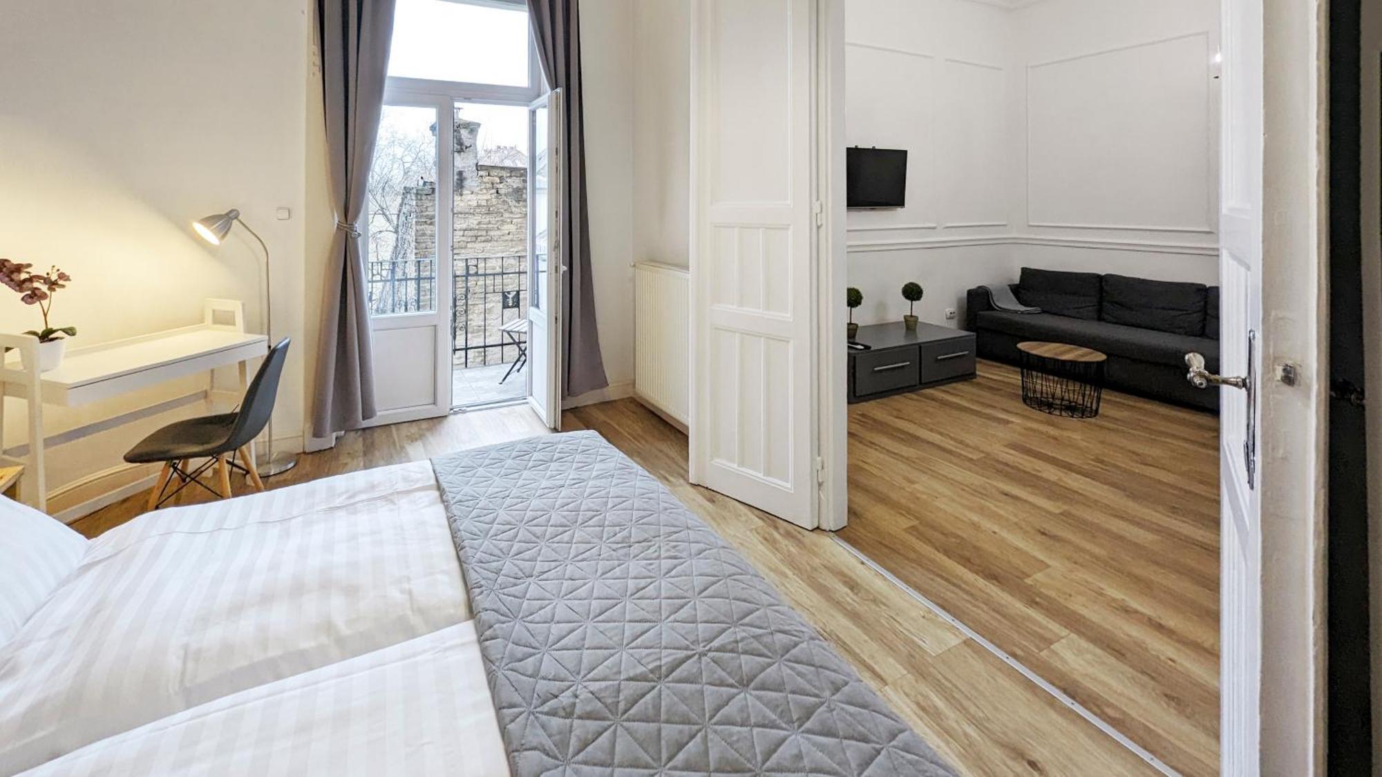 3 Room Apartment In The Beautiful Street Budapest Eksteriør bilde