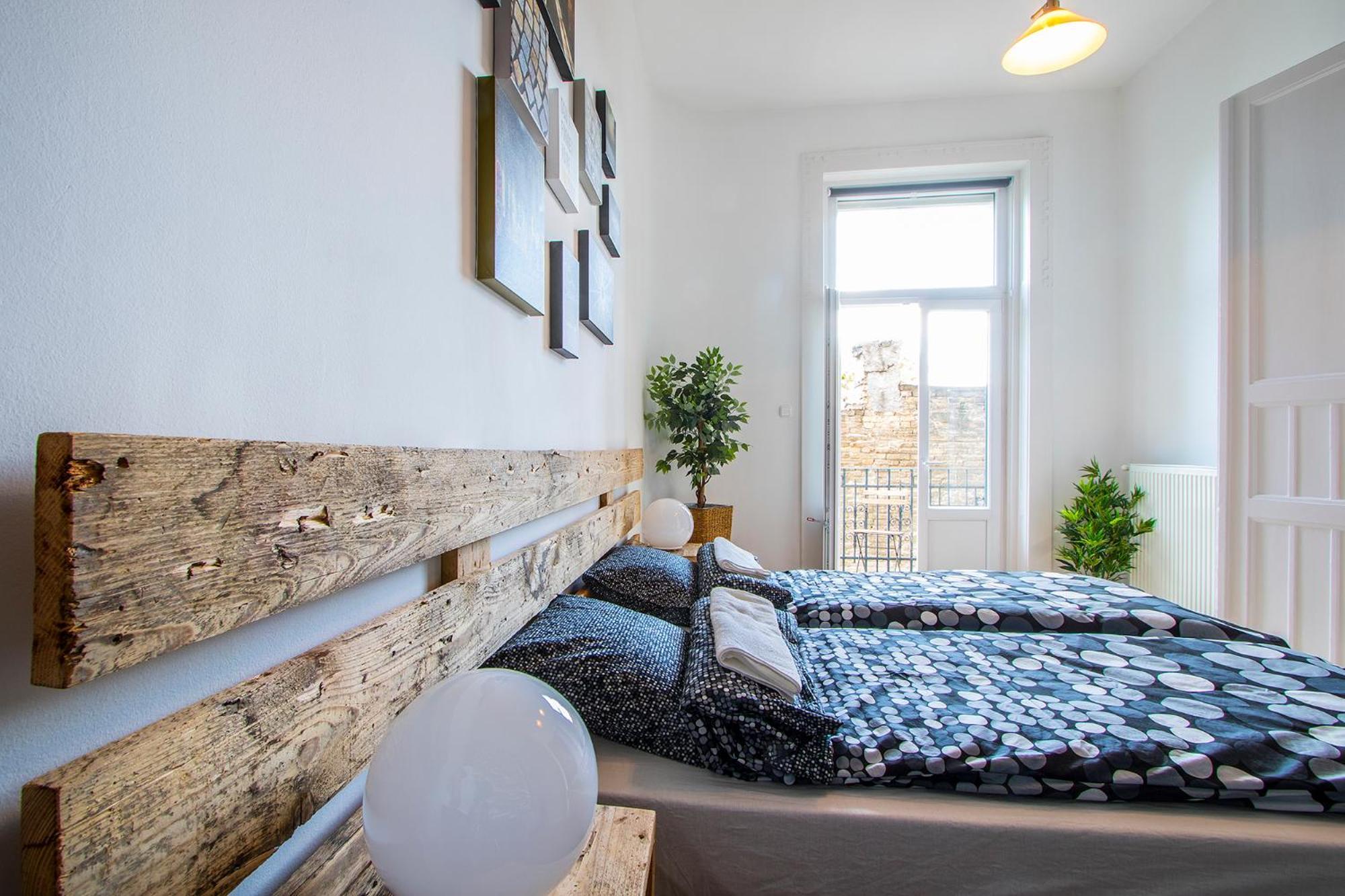 3 Room Apartment In The Beautiful Street Budapest Eksteriør bilde